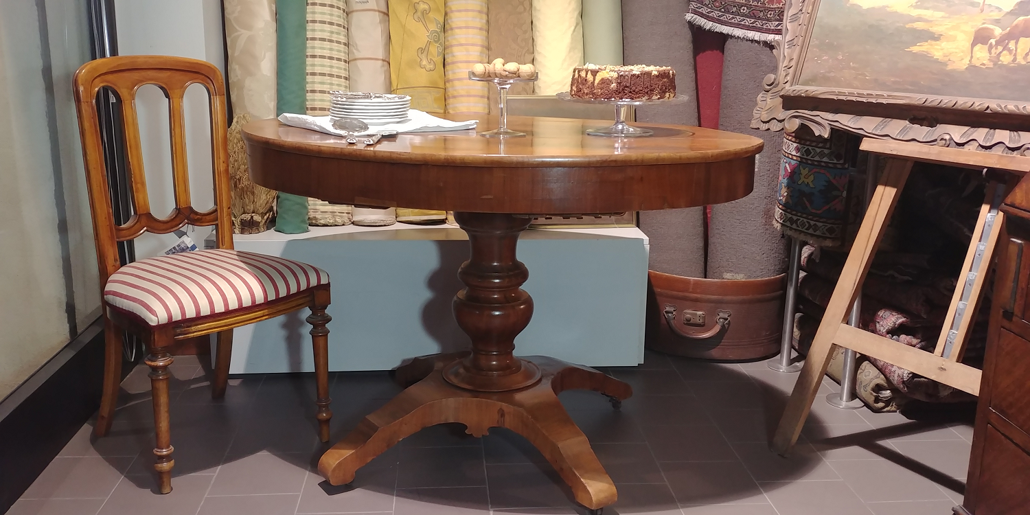 Tavolo Danese in mogano